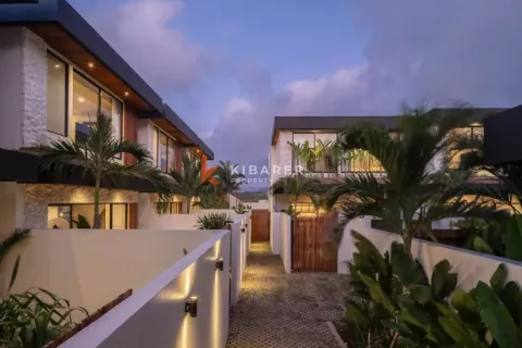 2 bedrooms Villa in Kuta, Badung, Indonesia No. 12287 3