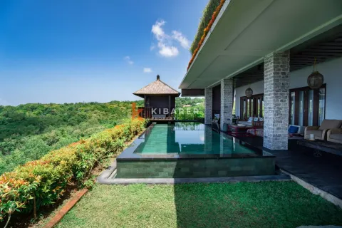 6 bedrooms Villa in South Kuta, Badung, Indonesia No. 12907 4