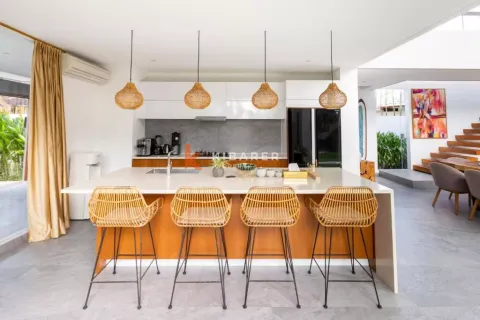 5 bedrooms Villa in Tibubeneng, Badung, Indonesia No. 12020 18