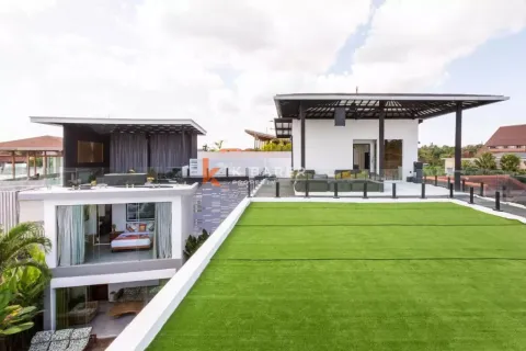 5 bedrooms Villa in Tibubeneng, Badung, Indonesia No. 12020 10