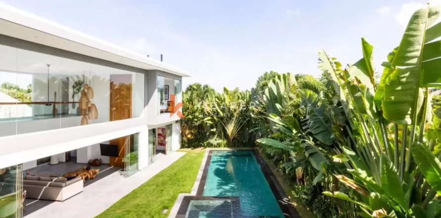 5 bedrooms Villa in Tibubeneng, Badung, Indonesia No. 12020