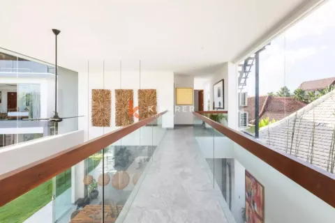 5 bedrooms Villa in Tibubeneng, Badung, Indonesia No. 12020 24