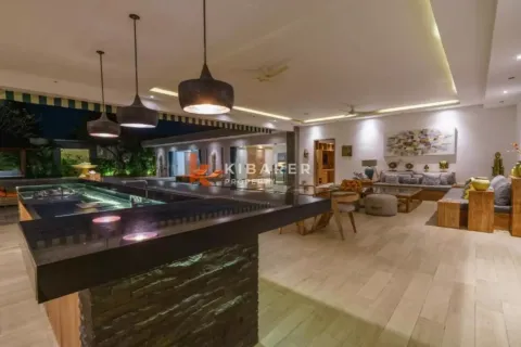 3 bedrooms Villa in Tibubeneng, Badung, Indonesia No. 12019 11