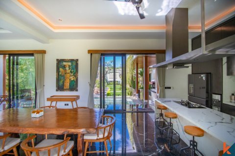 4 bedrooms Villa in Ubud, Gianyar, Indonesia No. 10914 16