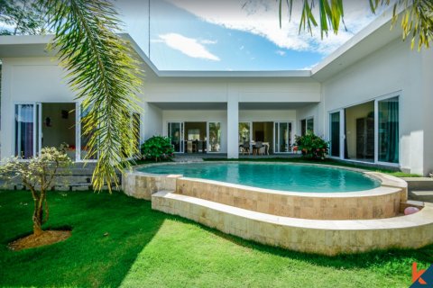 3 bedrooms Villa in South Kuta, Badung, Indonesia No. 10917