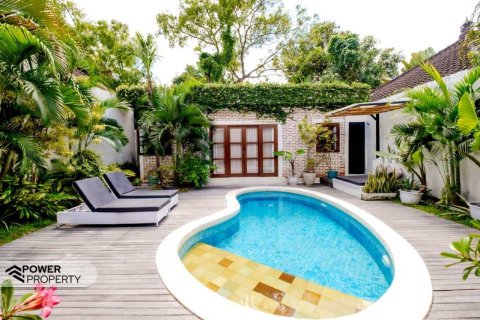 3 bedrooms Villa in Kerobokan, Badung, Indonesia No. 9305 12