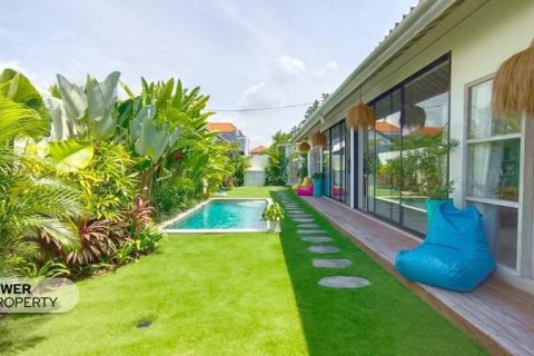 2 bedrooms Villa in Canggu, Badung, Indonesia No. 9304 12