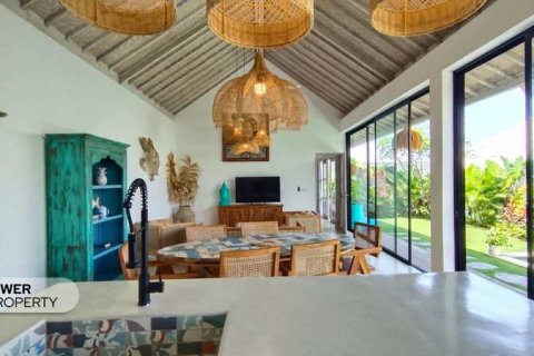 2 bedrooms Villa in Canggu, Badung, Indonesia No. 9304 3