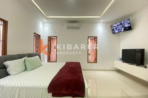 4 bedrooms Villa in Jimbaran, Badung, Indonesia No. 13077 8