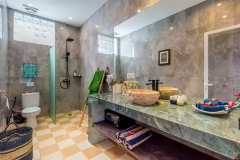 Вилла с 5 спальнями в Seminyak, Бадунг, Индонезия № 11012 24