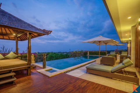 3 bedrooms Villa in Pecatu, Badung, Indonesia No. 11302