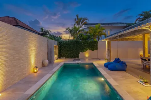 3 bedrooms Villa in Seminyak, Badung, Indonesia No. 13493 4
