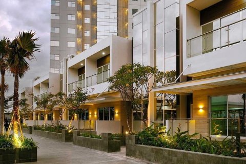 GALLERY WEST RESIDENCE in Jakarta, Indonesia No. 4285 6
