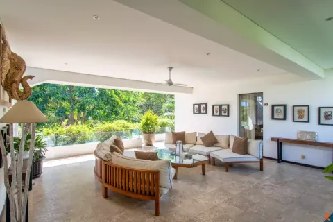 7 bedrooms Villa in Jimbaran, Badung, Indonesia No. 10740 14