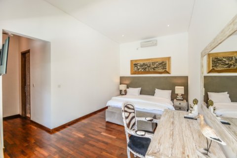 7 bedrooms Villa in Jimbaran, Badung, Indonesia No. 10740 21