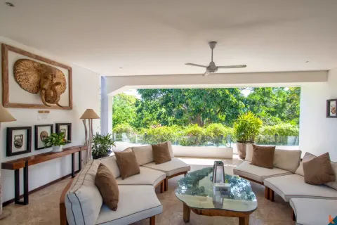 7 bedrooms Villa in Jimbaran, Badung, Indonesia No. 10740 15