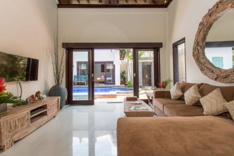 2 bedrooms Villa in Seminyak, Badung, Indonesia No. 1415 7