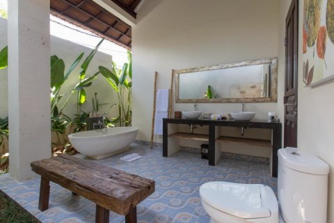 2 bedrooms Villa in Seminyak, Badung, Indonesia No. 1415 23