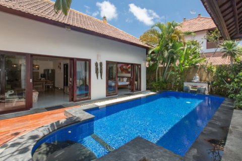 2 bedrooms Villa in Seminyak, Badung, Indonesia No. 1415 5