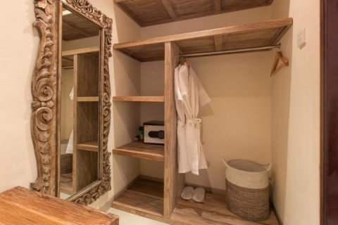 2 bedrooms Villa in Seminyak, Badung, Indonesia No. 1415 13