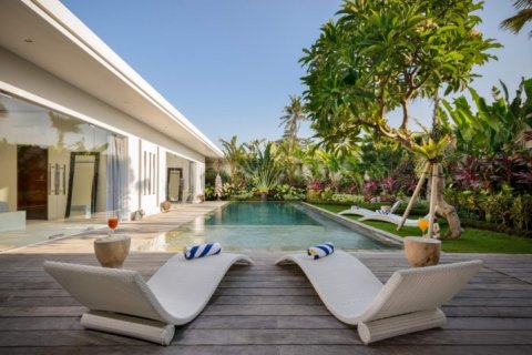 Вилла с 3 спальнями в Seminyak, Бадунг, Индонезия № 1416 4