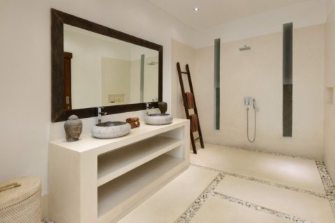 Вилла с 3 спальнями в Seminyak, Бадунг, Индонезия № 1416 17