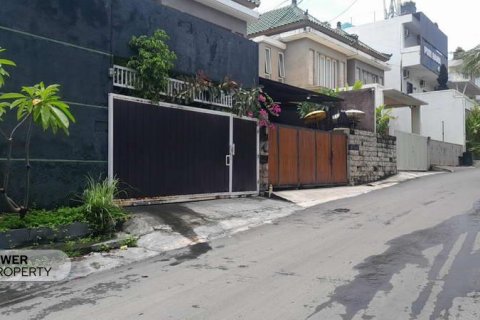 3 bedrooms Villa in Denpasar, Indonesia No. 9529