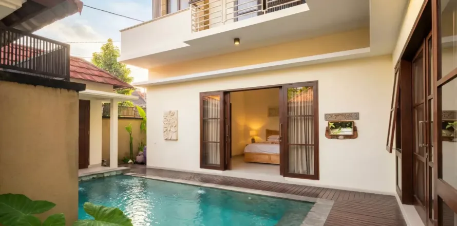 3 bedrooms Villa in Tibubeneng, Badung, Indonesia No. 10421