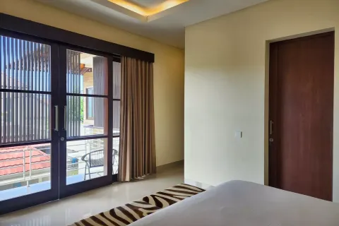 3 bedrooms Villa in Tibubeneng, Badung, Indonesia No. 10421 13