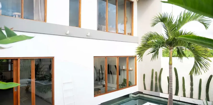 2 bedrooms Villa in Tibubeneng, Badung, Indonesia No. 10422