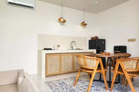 2 bedrooms Villa in Kuta, Badung, Indonesia No. 13267 6