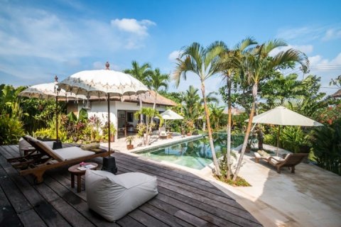 2 bedrooms Villa in Canggu, Badung, Indonesia No. 1672 2