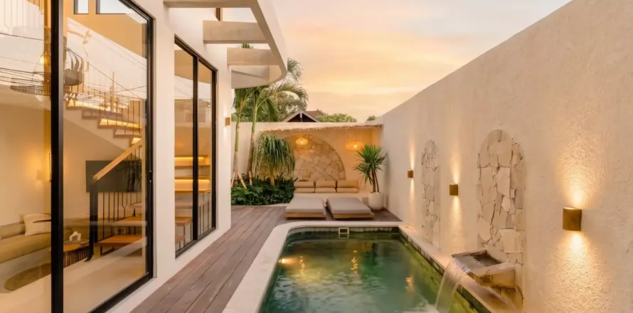 3 bedrooms Villa in Seminyak, Badung, Indonesia No. 10274