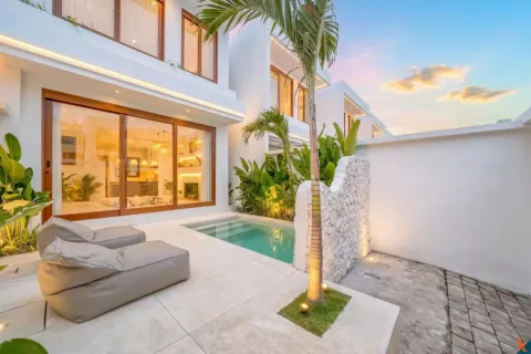 2 bedrooms Villa in Kuta, Badung, Indonesia No. 10278