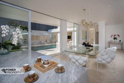 4 bedrooms Villa in Seminyak, Badung, Indonesia No. 9128 12