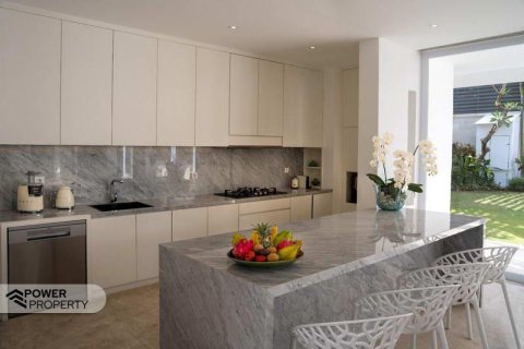 4 bedrooms Villa in Seminyak, Badung, Indonesia No. 9128 10