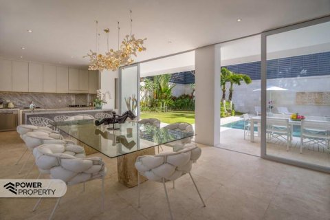4 bedrooms Villa in Seminyak, Badung, Indonesia No. 9128 19