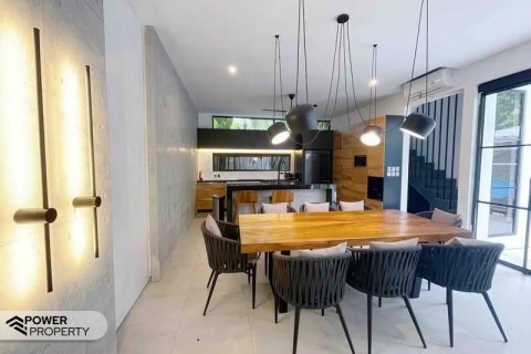 3 bedrooms Villa in Tampaksiring, Gianyar, Indonesia No. 9125 3