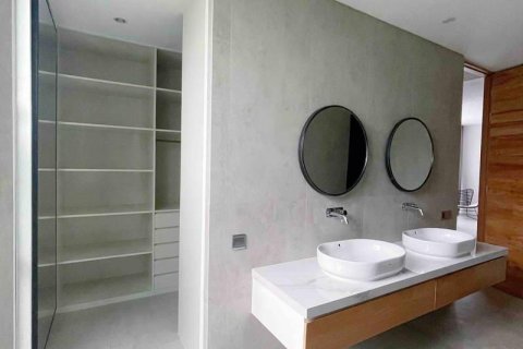 3 bedrooms Villa in Tampaksiring, Gianyar, Indonesia No. 9125 13