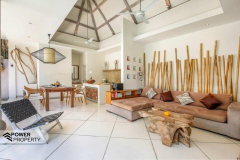 2 bedrooms Villa in Seminyak, Badung, Indonesia No. 9127 11