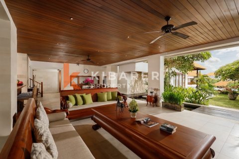 Вилла с 9 спальнями в Canggu, Бадунг, Индонезия № 13000 3