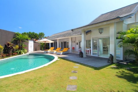 6 bedrooms Villa in Seminyak, Badung, Indonesia No. 1359 19