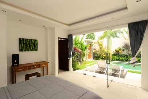 4 bedrooms Villa in Seminyak, Badung, Indonesia No. 1360 7