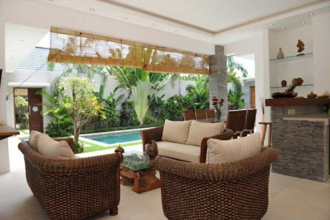 4 bedrooms Villa in Seminyak, Badung, Indonesia No. 1360 14