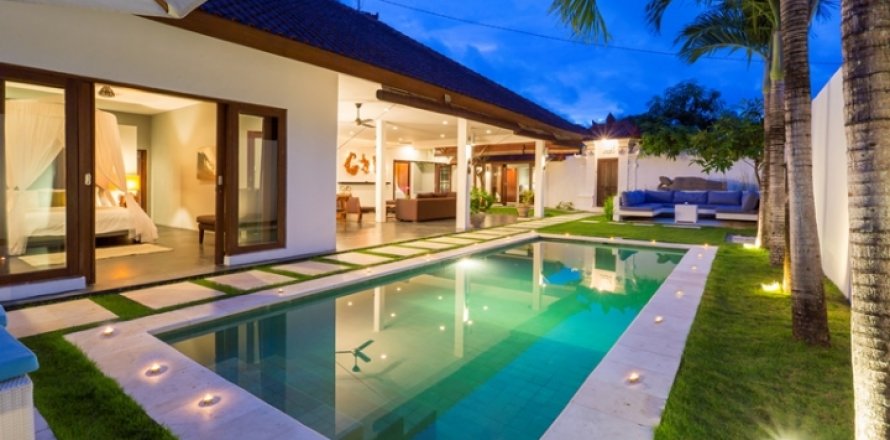 Вилла с 3 спальнями в Seminyak, Бадунг, Индонезия № 1363