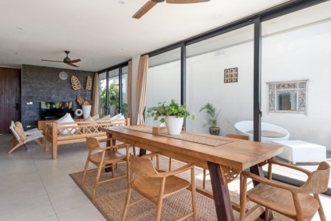 Вилла с 4 спальнями в Canggu, Бадунг, Индонезия № 1280 12