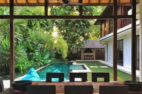 Вилла с 4 спальнями в Seminyak, Бадунг, Индонезия № 245 6