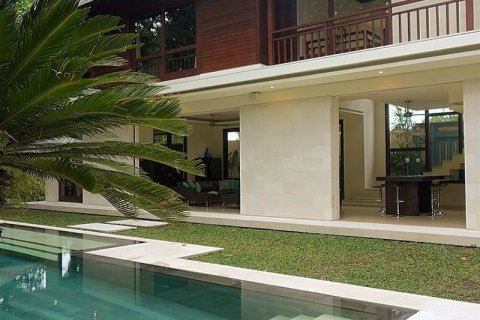 Вилла с 4 спальнями в Seminyak, Бадунг, Индонезия № 245 2