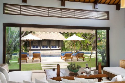 4 bedrooms Villa in Seminyak, Badung, Indonesia No. 247 6