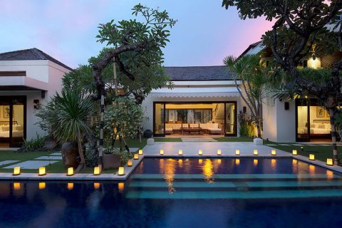 4 bedrooms Villa in Seminyak, Badung, Indonesia No. 247